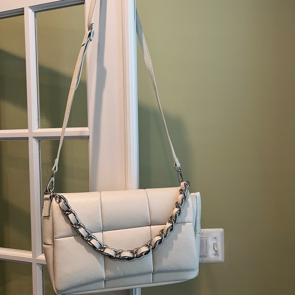 ISADORA Large Square Quilting Leather Shoulder Bag - Picture 6 of 9